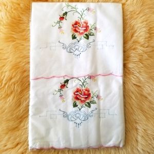 NWOT Vintage Hand Embroidered Pillowcases